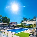 Appartement Sunny Sky No 3- Pool & Parking -