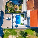 Apartment Sunny Sky No 3- Pool & Parking - *