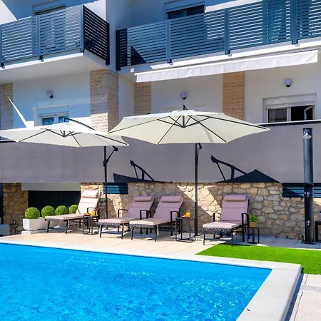 Sunny Sky No 3- Pool & Parking - Διαμέρισμα *