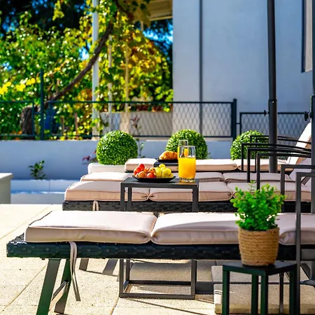 Sunny Sky No 3- Pool & Parking -