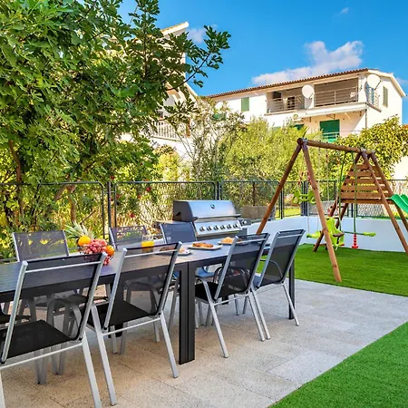 Διαμέρισμα Sunny Sky No 3- Pool & Parking - *