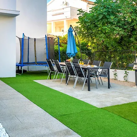 Sunny Sky No 3- Pool & Parking - * Βόντιτσε