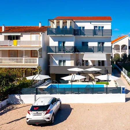 Sunny Sky No 3- Pool & Parking - Διαμέρισμα