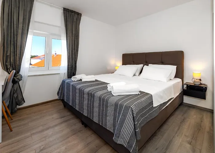 Sunny Sky No 3- Pool & Parking -