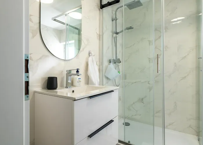 Sunny Sky No 3- Pool & Parking - شقة *