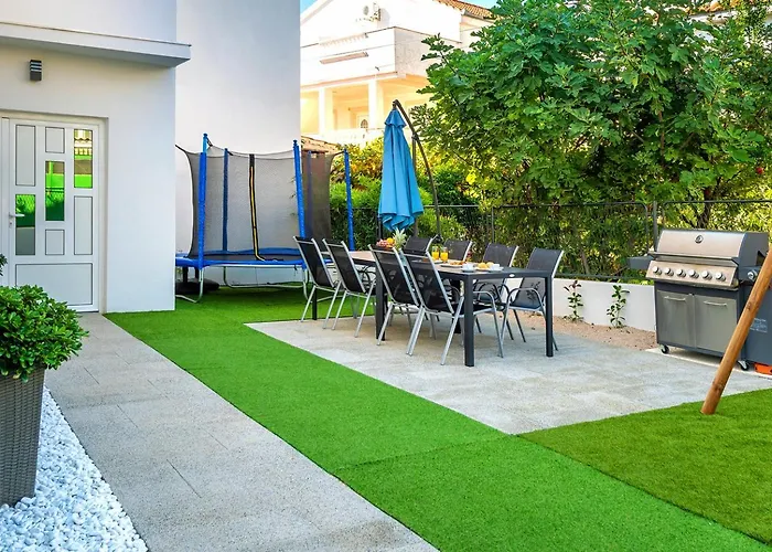 Sunny Sky No 3- Pool & Parking - * Vodice