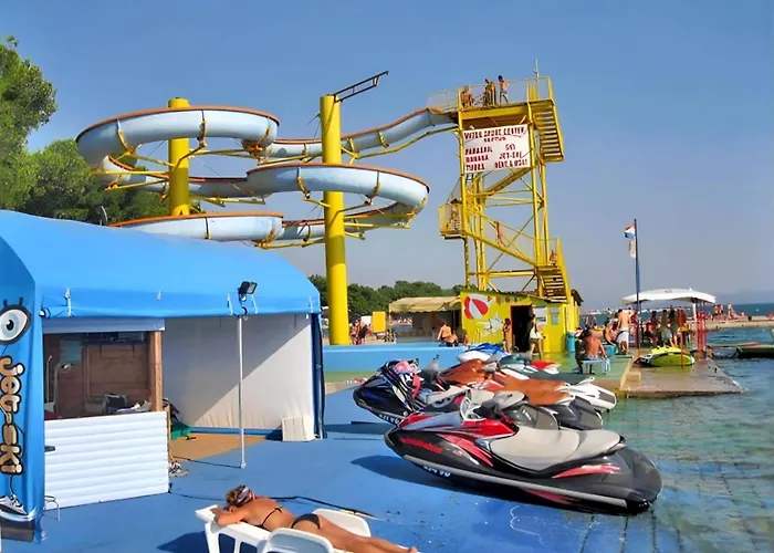 Sunny Sky No 3- Pool & Parking - Apartament